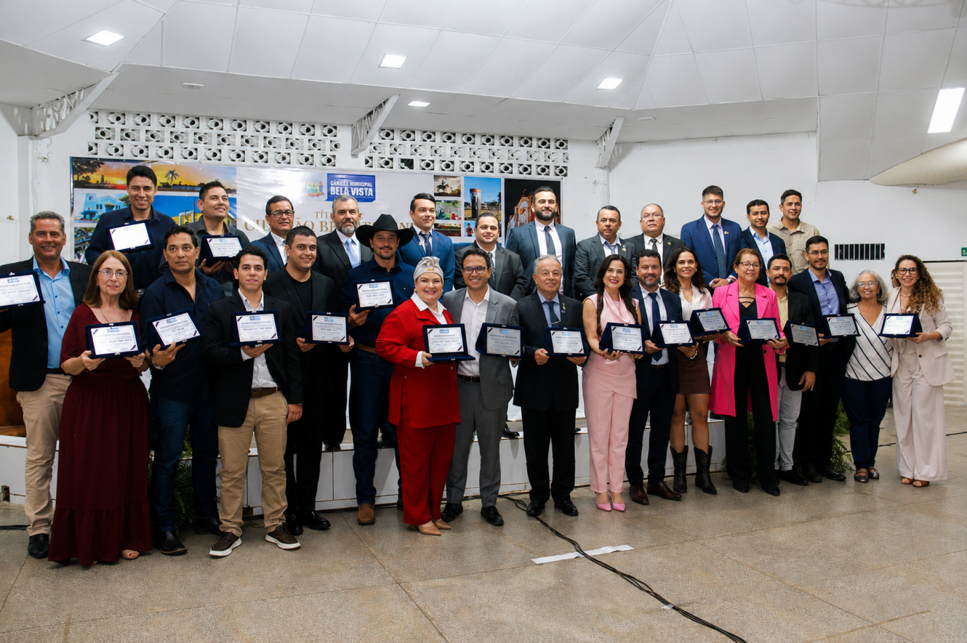 C&acirc;mara de Bela Vista entrega T&iacute;tulos de Cidad&atilde;o em noite de homenagens